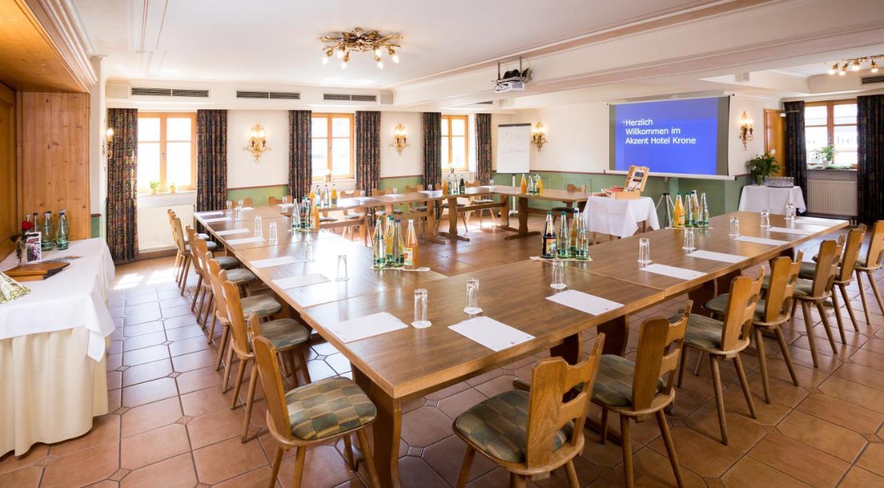 Akzent Hotel Krone Helmstadt Exterior foto